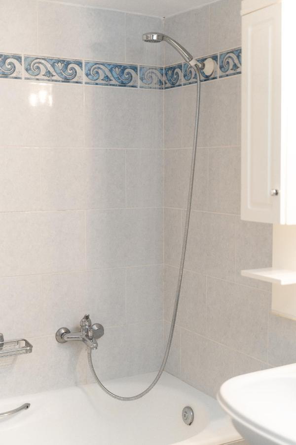 Mtc-D Apartments By The Sea And Airport Pórto Ráfti المظهر الخارجي الصورة