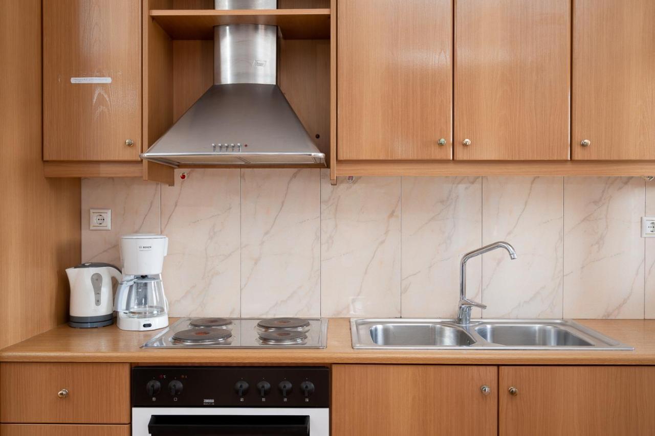 Mtc-D Apartments By The Sea And Airport Pórto Ráfti المظهر الخارجي الصورة